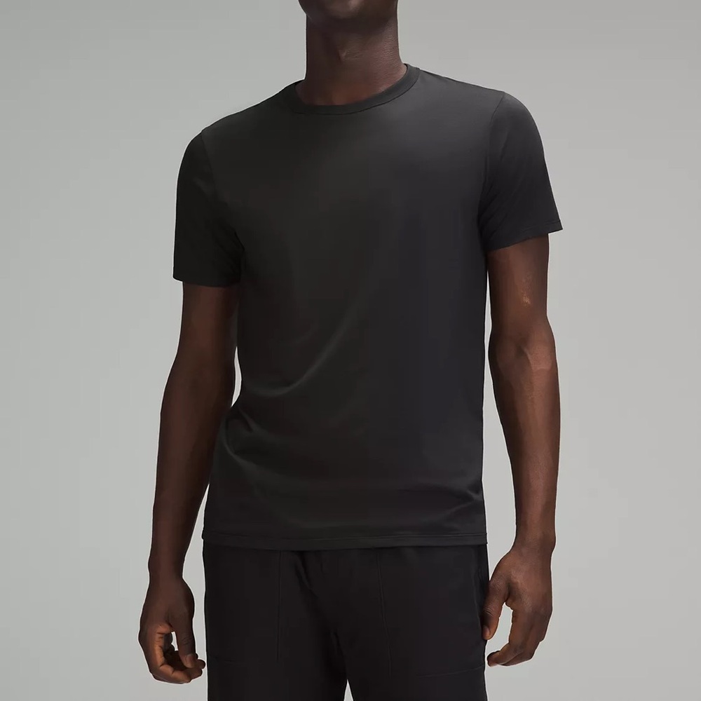XL lulu lemon active t-shirt